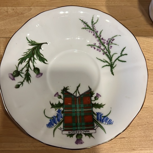 Adderley English fine bone china tea cup and sauce - Picture 4 of 7